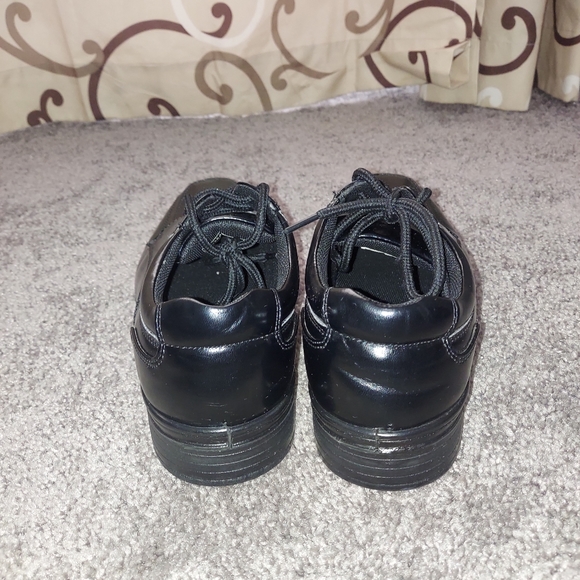 Shoes - Picture 3 of 6